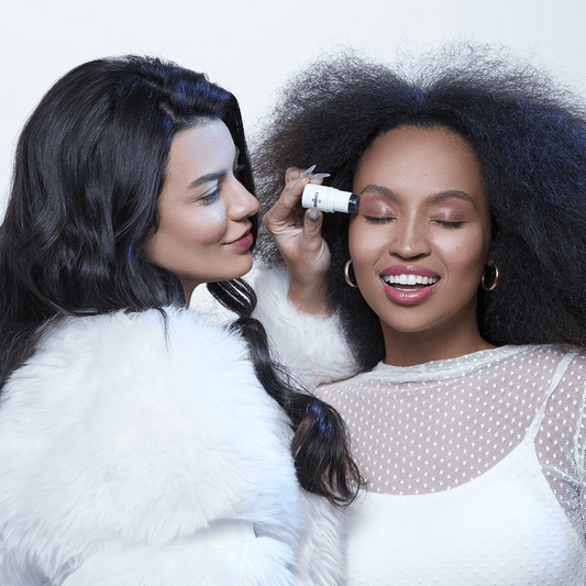 Por que usar todos os dias Lip Care Oil e Ice Stick da Catharine Hill? Entenda a ciência e o luxo por trás desse ritual de autocuidado diário.