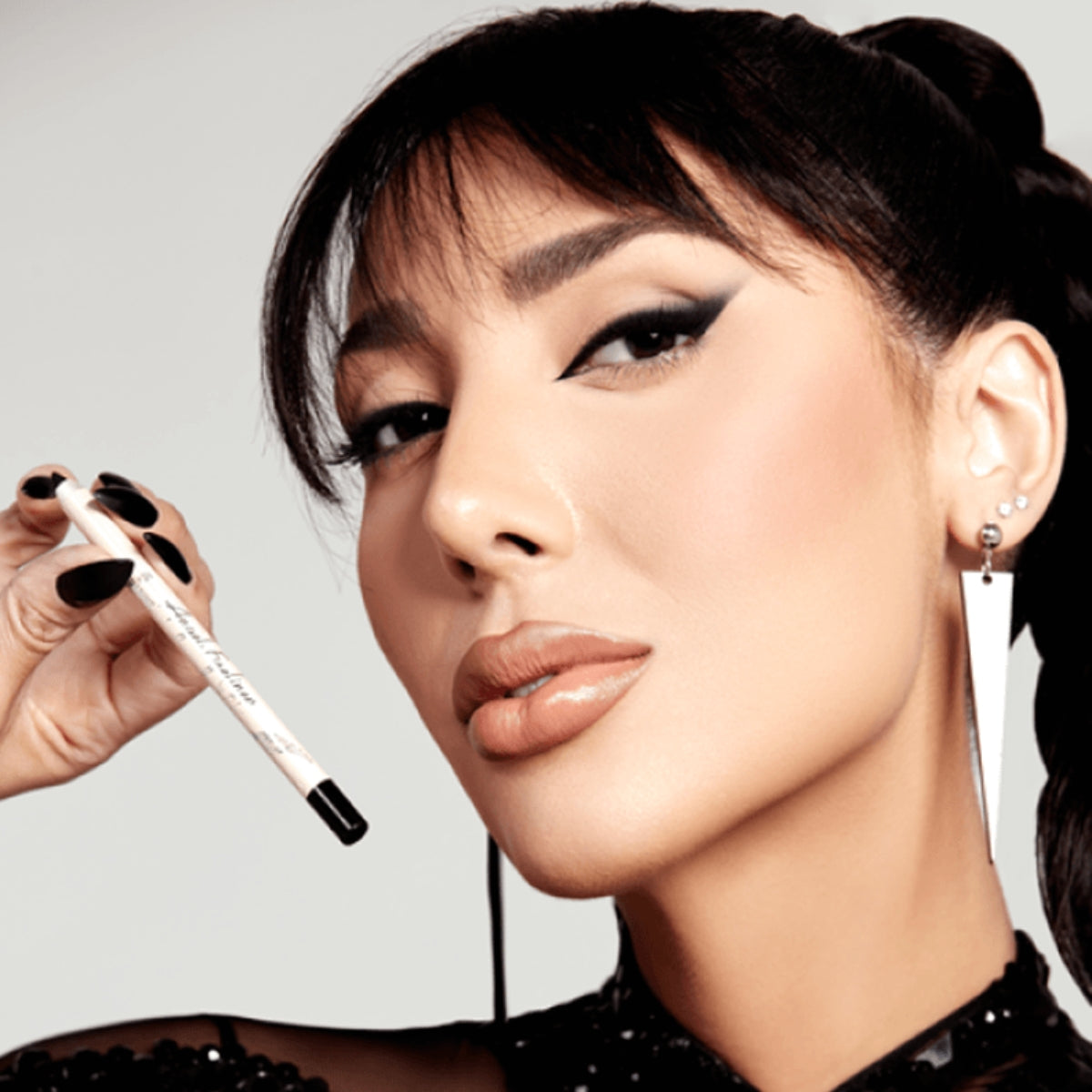 Lápis Delineador de Olhos Angel Eyeliner Catharine Hill